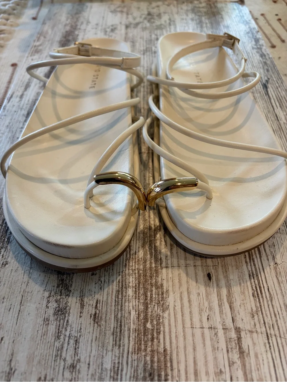 Altar'd State White Strappy Toe-Ring Sandals with Gold Accent 9M